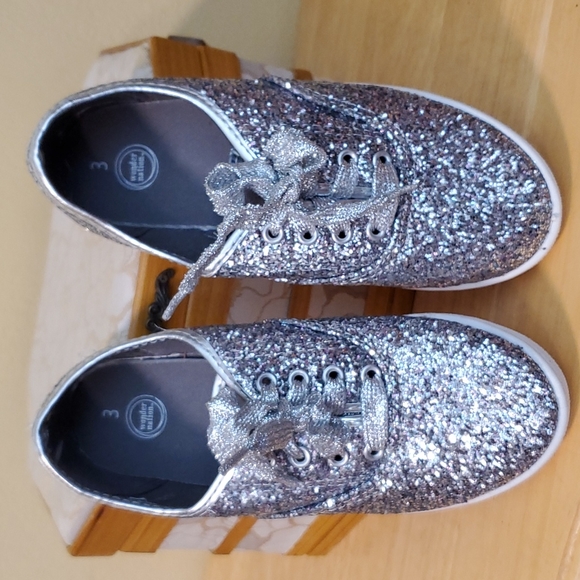 Glittery Fashion Sneakers - Picture 3 of 8
